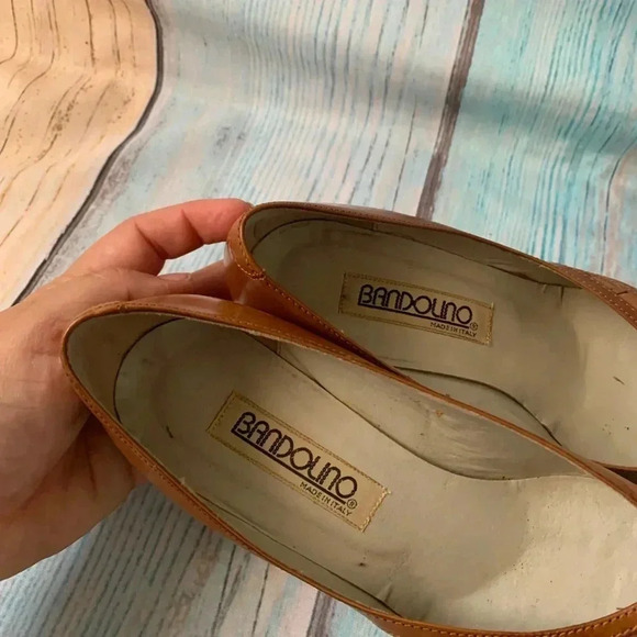 Bandolino vintage open toe pumps with small heel - Picture 11 of 12